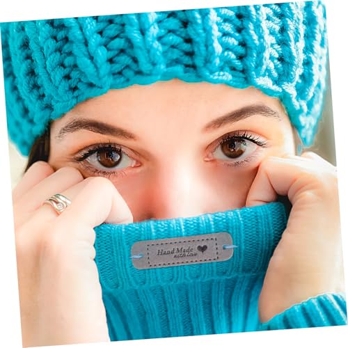 BESTYASH 60 Stück Teiliges PU Lederlabels Geprägte Handmade Tags mit Vorgefertigten Löchern Farbige Aufnäher für Kleidung Taschen Schuhe Hüte zum Annähen und DIY Verzieren von BESTYASH