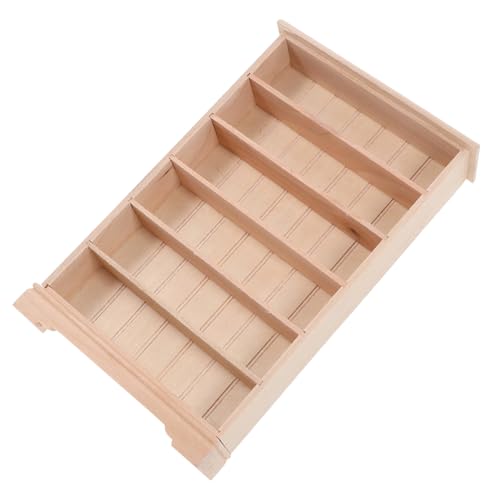 BESTYASH Holz Mini Bücherregal Puppenhaus Möbel Stöckig Standregal Dekoration Original Holzfarbe für Puppenhaus Wohnzimmer Schlafzimmer Accessoire BESTYASH Holz Mini Bücherregal Puppenhaus Möbel Stöckig Standregal Dekoration Original Holzfarbe für Puppenhaus Wohnzimmer Schlafzimmer Accessoire von BESTYASH