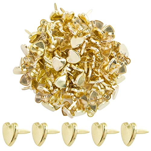 BETESSIN 200pcs Mini Herzförmige Brads Musterklammern Herz Metall 8MM Verschlussklammern Gold Klammern Musterbeutelklammern Bastelklammern für DIY Scrapbooking Basteln BETESSIN 200pcs Mini Herzförmige Brads Musterklammern Herz Metall 8MM Verschlussklammern Gold Klammern Musterbeutelklammern Bastelklammern für DIY Scrapbooking Basteln von BETESSIN