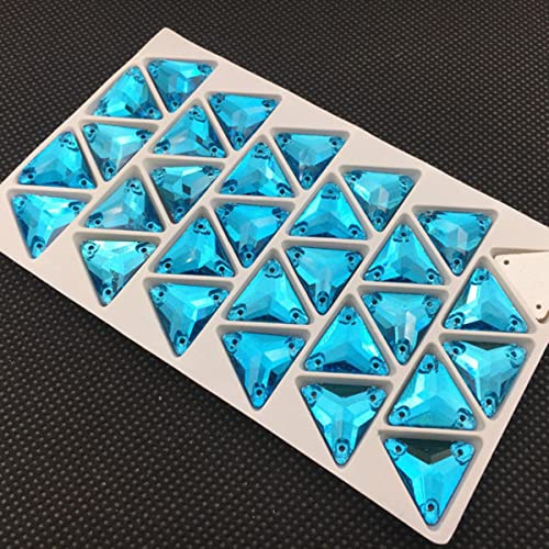 3270 Dreieck DIY Nähen Kristall Strass 12 mm, 16 mm, 22 mm Steine zum Aufnähen, Glasperlen, Strass mit flacher Rückseite, genäht für Kleidung, Aquamarin, 12 mm, 40 Stk von BHADANI