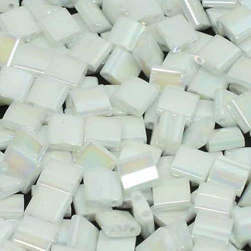 5 gramm Miyuki Tila Japaneese Glass Beads 2-hole 5 x 5 mm Opaque Rainbow White 471 von BIJOUX COMPONENTS