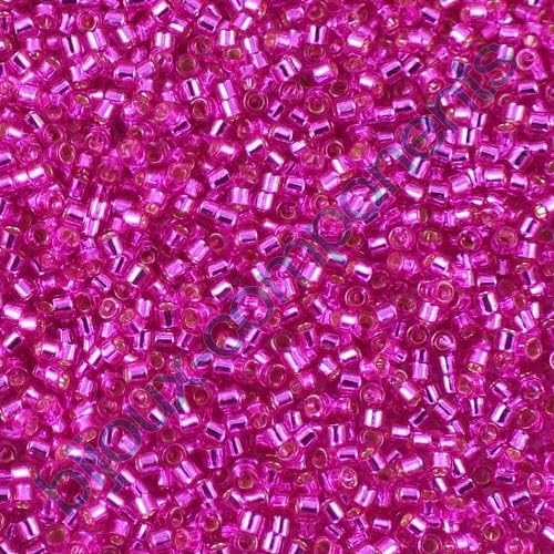 5 grams 11/0 (1.6 mm) Miyuki Delica Silver Lined Dyed Bright Fuchsia, size1,6 mm von BIJOUX COMPONENTS