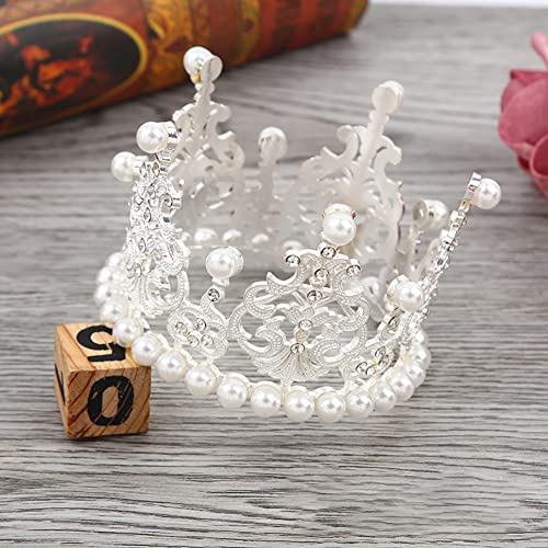 Krone Kuchen Topper, Mini Krone Vintage Königin Prinzessin Krone Kuchen Topper mit Perle Tiara Gold Silber Cupcake Topper Kuchendekoration für Geburtstag Party Hochzeit Babyparty Dekoration Krone Kuchen Topper, Mini Krone Vintage Königin Prinzessin Krone Kuchen Topper mit Perle Tiara Gold Silber Cupcake Topper Kuchendekoration für Geburtstag Party Hochzeit Babyparty Dekoration von BYNYXI