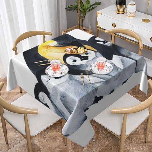 Kaiserpinguine mit Kindern im Schnee, quadratisch, staubdicht, wasserdicht, Tischdecke, 139,7 x 139,7 cm Kaiserpinguine mit Kindern im Schnee, quadratisch, staubdicht, wasserdicht, Tischdecke, 139,7 x 139,7 cm von BYwenhopnbs