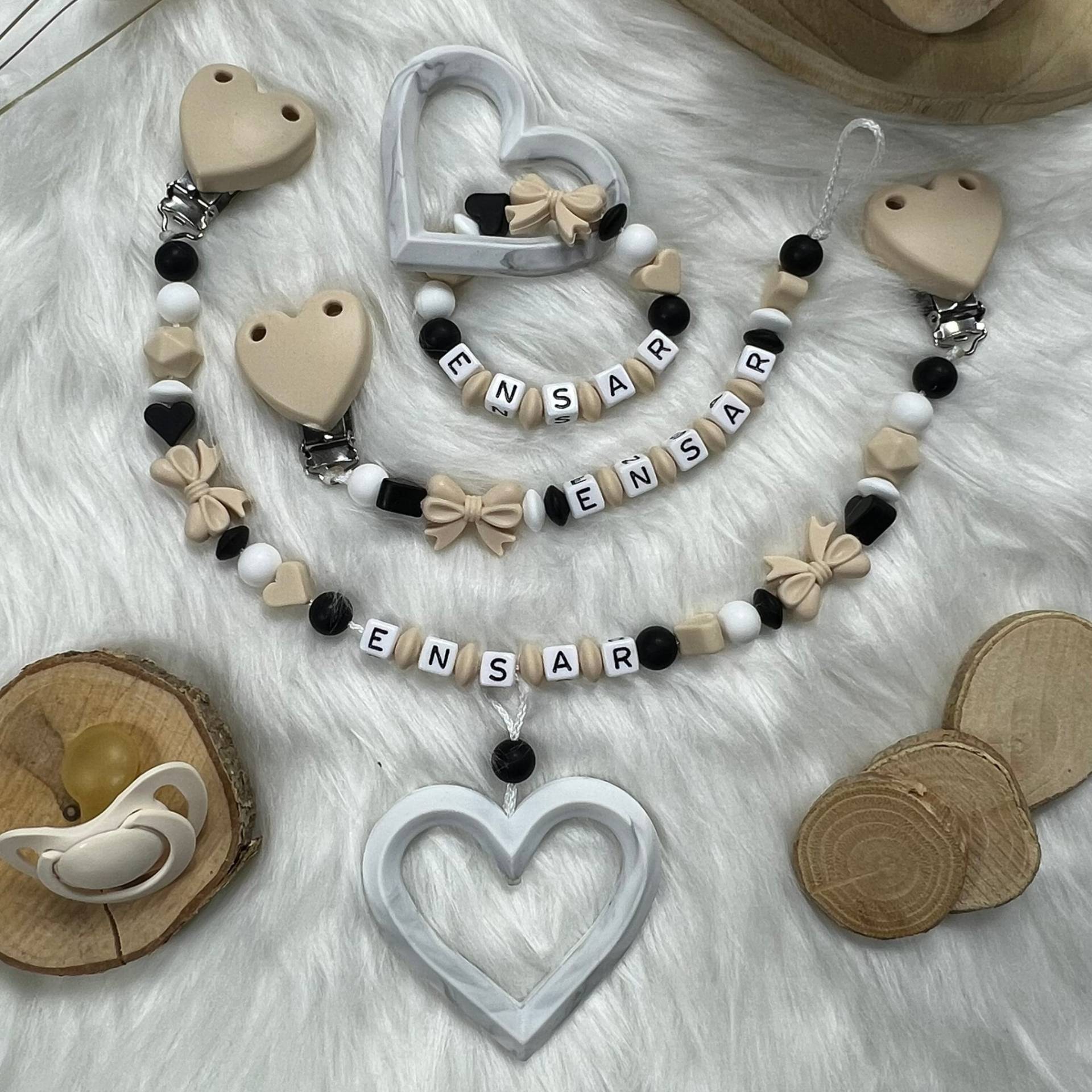 Set L | Greifling, Schnullerkette, Kinderwagenkette, Design Sweet Beige | Personalisiert Unikat Handgefertigt Geschenk Set L | Greifling, Schnullerkette, Kinderwagenkette, Design Sweet Beige | Personalisiert Unikat Handgefertigt Geschenk von BabyKettchen