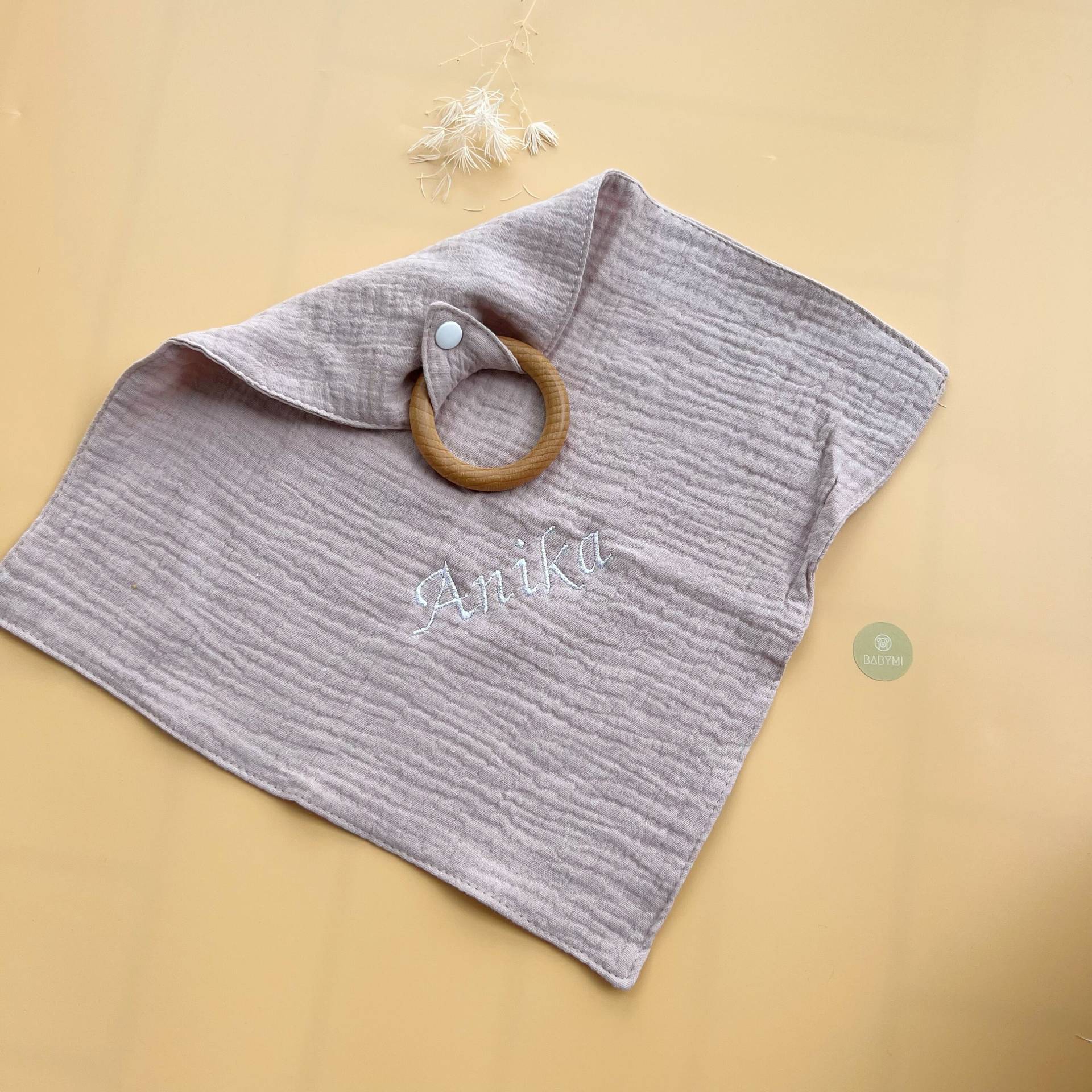 Personalisiertes Baby Geschenk | Mädchen Zur Geburt Monogramm Neugeborene Loveys Mit Holzring Namens Schnuller Sicherheitsdecke Personalisiertes Baby Geschenk | Mädchen Zur Geburt Monogramm Neugeborene Loveys Mit Holzring Namens Schnuller Sicherheitsdecke von BabyMiWorld