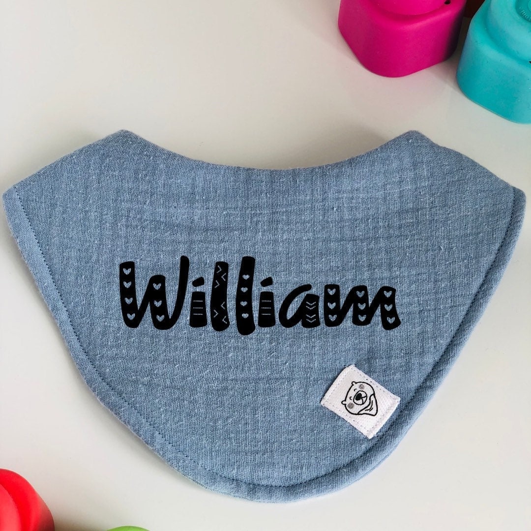 Personalisierte Musselin-Baby-Lätzchen Mit Monogramm Lätzchen Namen Geschenk Für Baby-Dusche-Baby-Namen Offenbaren Requisiten Benutzerdefinierte von BabyMoller