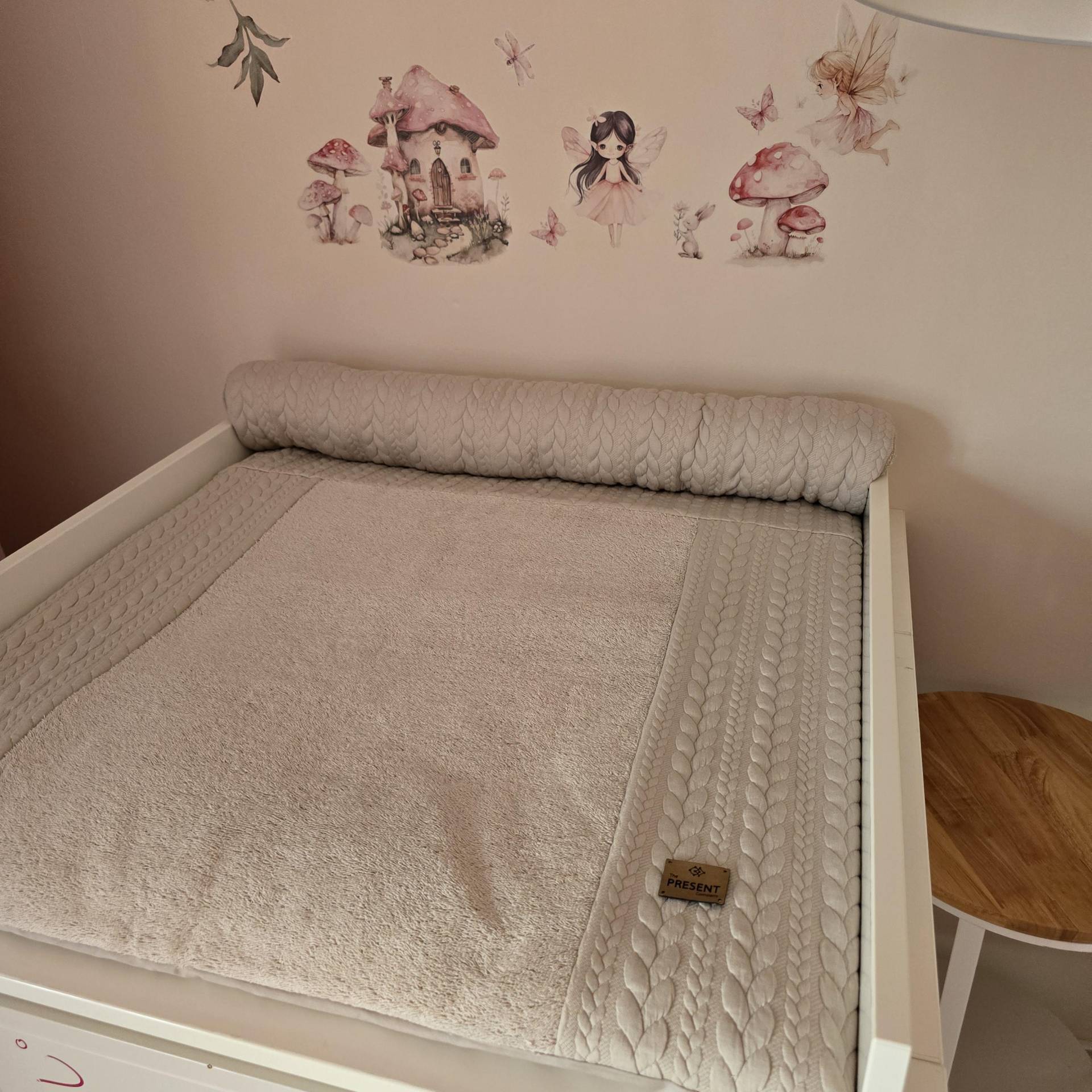 Wickelauflage Mit Abnehmbarem Bezug Zopfmuster Hellbeige Wickelauflage Mit Abnehmbarem Bezug Zopfmuster Hellbeige von Babyanmata