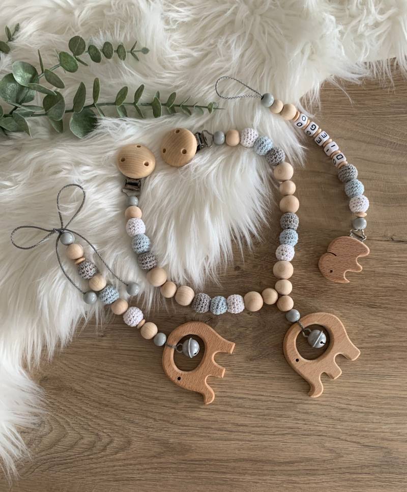 3 Teiliges Set >Elefant< Bestehend Aus Einer Schnullerkette, Maxicosi-Anhänger Und Kinderwagenkette von BabylinoShop