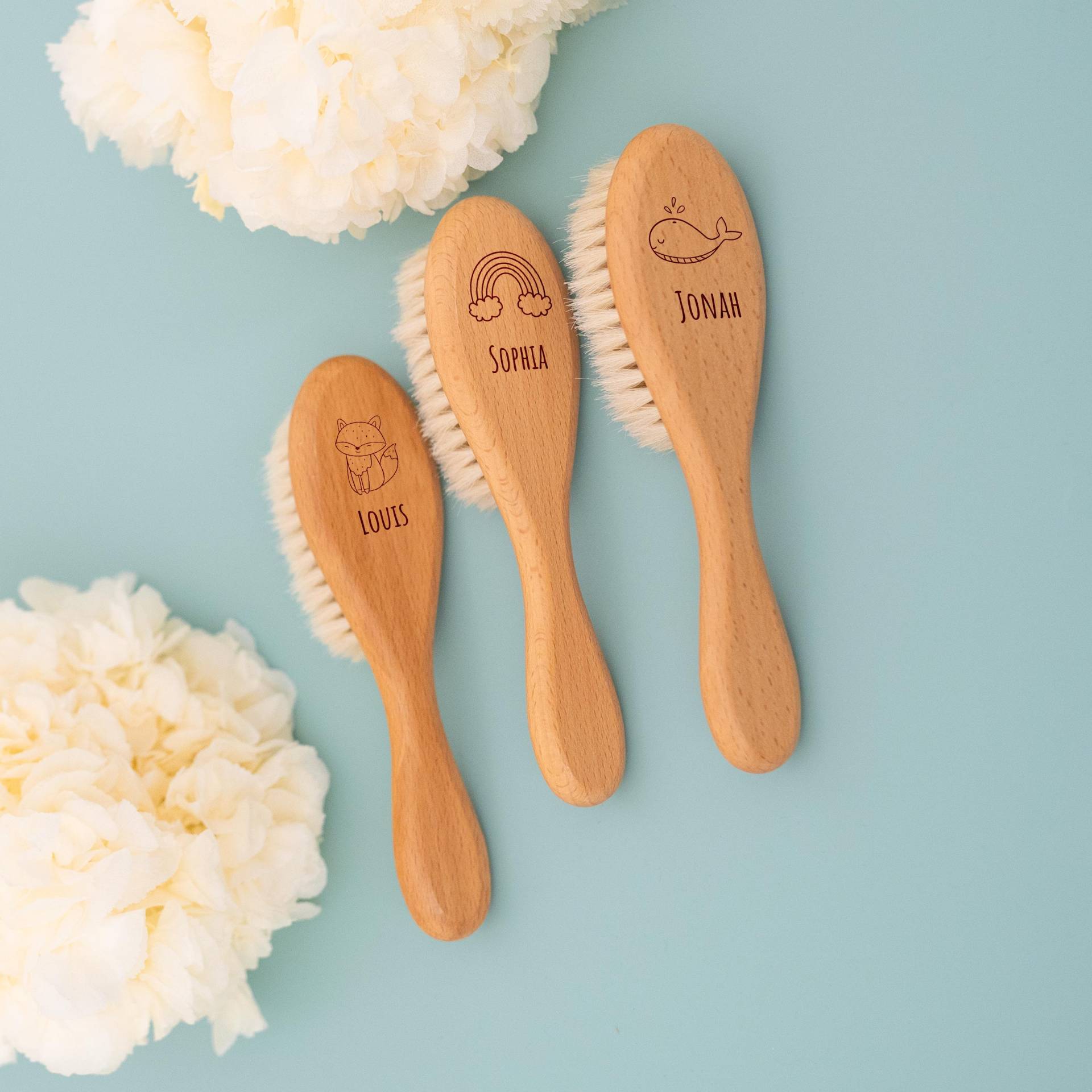 Haarbürste Baby, Babybürste, Taufgeschenk, Babygeschenke, Geburt, Babypflege, Babyparty, Personalisiertes Geschenk Geburt Haarbürste Baby, Babybürste, Taufgeschenk, Babygeschenke, Geburt, Babypflege, Babyparty, Personalisiertes Geschenk Geburt von BaerenfreundeDE