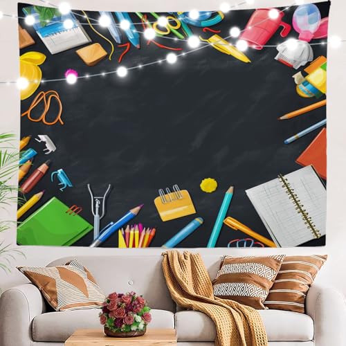 BaoNews Schultaschen-Radiergummi, Lineal, Hefter, großer Wandbehang, Polyester-Tischdecken, Wandteppich, Schlafzimmer, Zimmer, Wohnzimmer, Wohnheim, 130 x 150 cm BaoNews Schultaschen-Radiergummi, Lineal, Hefter, großer Wandbehang, Polyester-Tischdecken, Wandteppich, Schlafzimmer, Zimmer, Wohnzimmer, Wohnheim, 130 x 150 cm von BaoNews