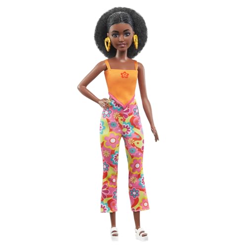 Barbie HPF74 Puppe, Kinderspielzeug, lockige Schwarze Haare und zierlicher Körperbau, Fashionistas, Kleidung und Accessoires im Y2K-Stil, ab 3 Jahren von Barbie