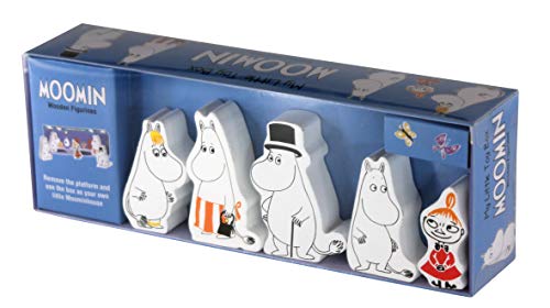 Barbo Toys - Mumin Mein kleines Haus - Muminfiguren 5 Holzfiguren - Spielset für Kinder ab 3 Jahren Barbo Toys - Mumin Mein kleines Haus - Muminfiguren 5 Holzfiguren - Spielset für Kinder ab 3 Jahren von Barbo Toys