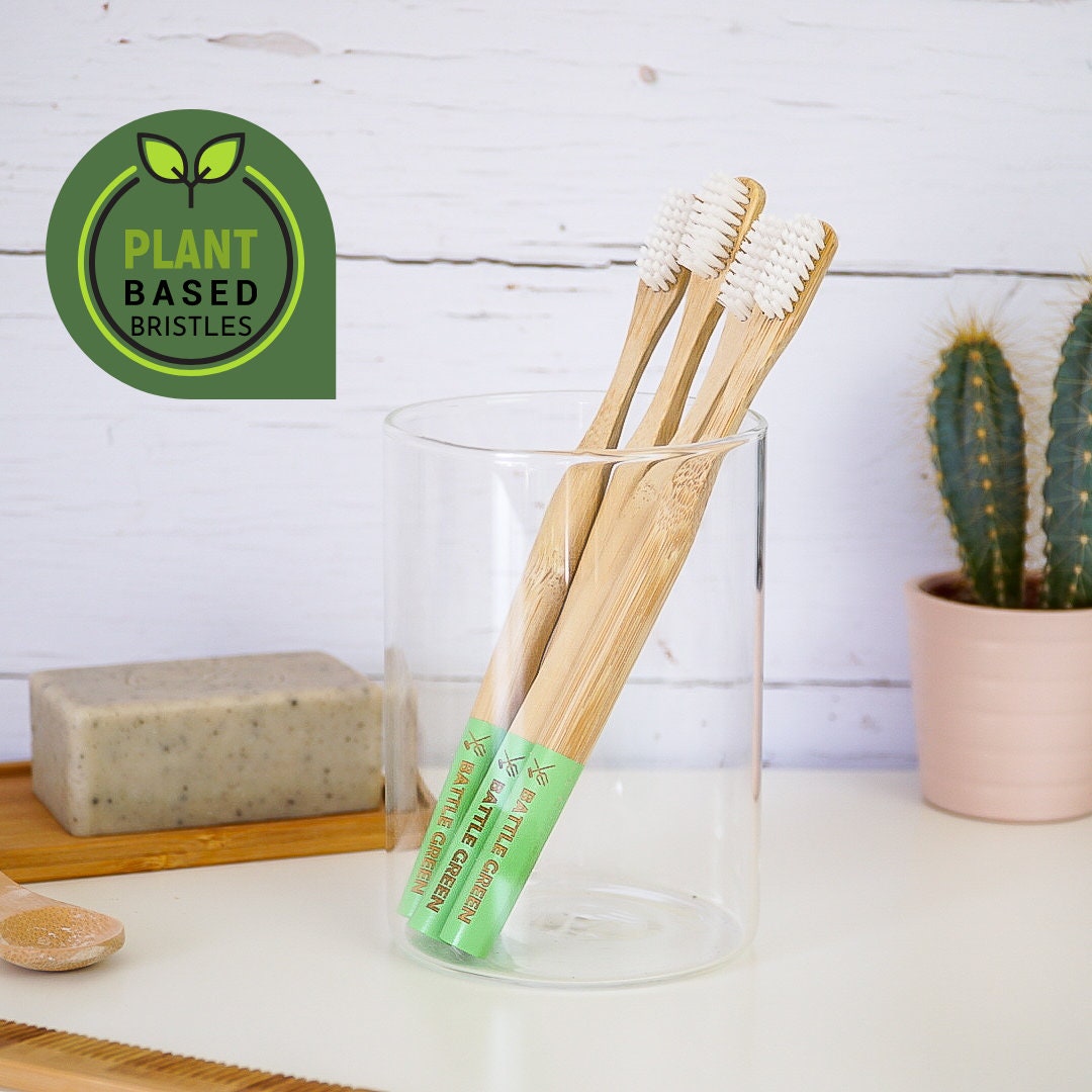 Bambuszahnbürste - 100 % Pflanzliche Borsten Zero Waste Plastic Free Natürliche Zahnbürste Aus Holz Nachhaltiges Geschenk, Veganes Geschenk von BattleGreenBox
