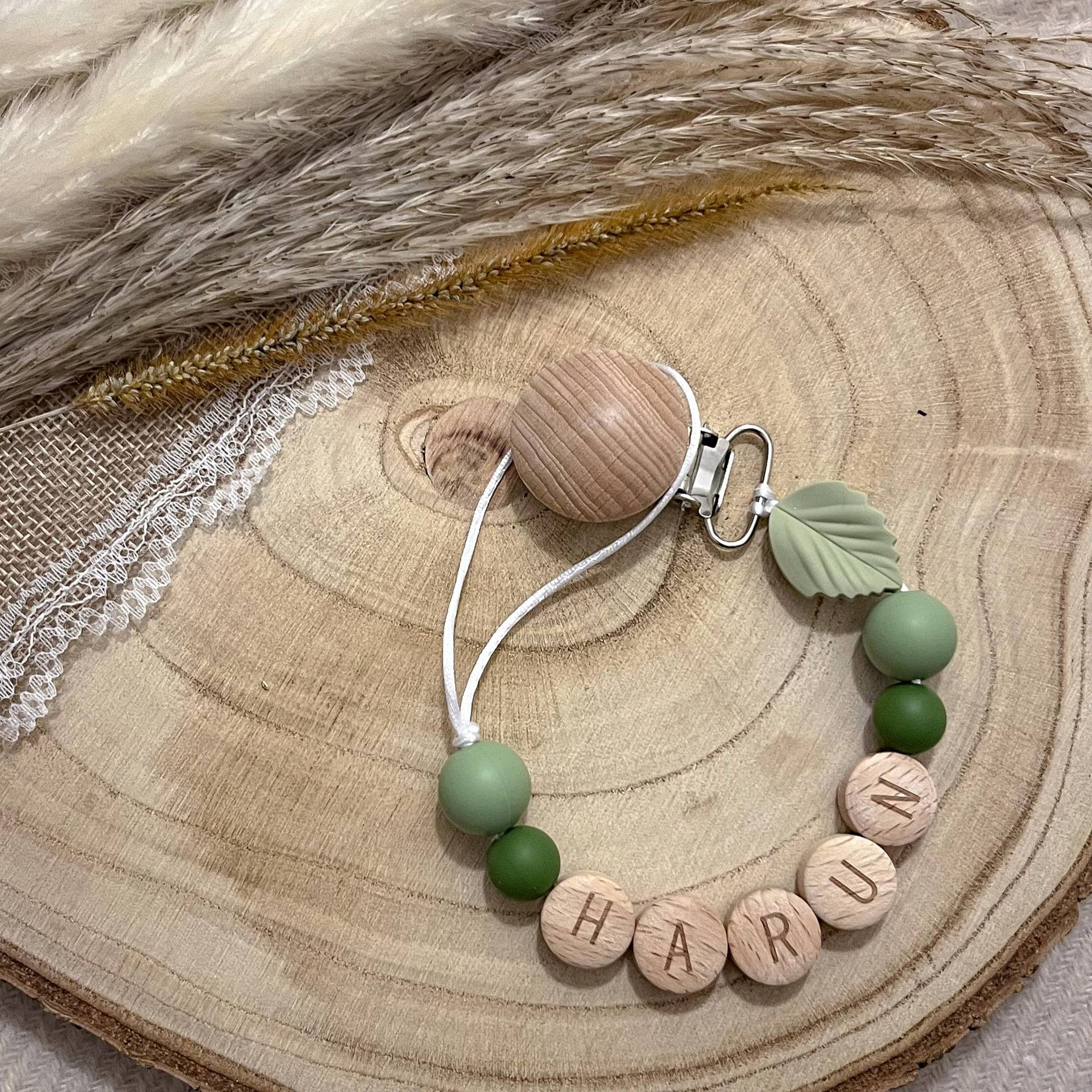 Personalisierte Boho Baby Schnullerkette Mit Holzclip - Personalisierter Name Personalisierte Boho Baby Schnullerkette Mit Holzclip - Personalisierter Name von Bbabyboutiquee