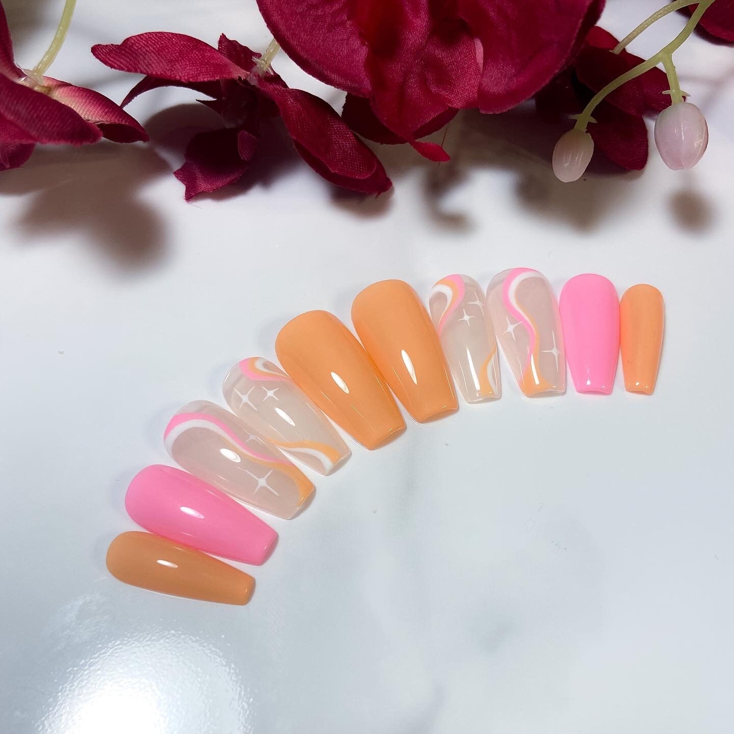 Orange & Pink Swirl Abstrakte Press-On Nägel | Federnägel Sommer Glänzende Einfache von BeaansNailBar