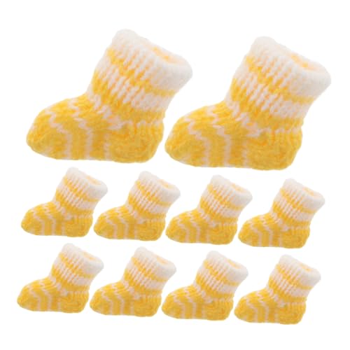Beaupretty 10 Stück Mini Stricksocken für Puppen Teiliges Set Weiß und Gelb Kleidung für Miniaturpuppen und Puppenhaus Dekoration Einzigartige und Charmante Accessoires für Puppenszenen von Beaupretty