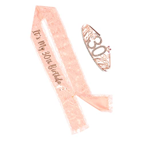 Beaupretty Geburtstagsschärpe und Tiara Set für Frauen Roségold Geburtstag Party Zubehör mit Eleganter Krone und Bedruckter Schärpe für Auffällige Feierdekoration Beaupretty Geburtstagsschärpe und Tiara Set für Frauen Roségold Geburtstag Party Zubehör mit Eleganter Krone und Bedruckter Schärpe für Auffällige Feierdekoration von Beaupretty