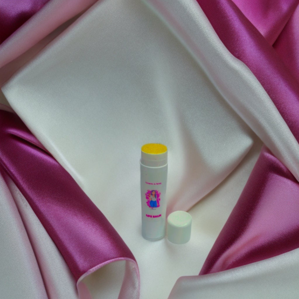 Leuchtender Kurkuma Lippenbalsam Leuchtender Kurkuma Lippenbalsam von Beautybyrochglow