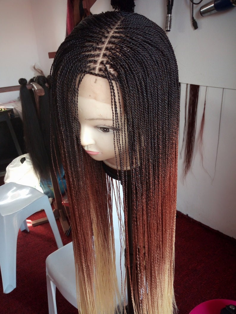 3 Tone Ombre Micro Million Twist Geflecht Perücke Für Schwarze Frauen Geflochtene Perücke, Lace Perücken, Zopf-Perücken, Spitzen Perücken Lace 3 Tone Ombre Micro Million Twist Geflecht Perücke Für Schwarze Frauen Geflochtene Perücke, Lace Perücken, Zopf-Perücken, Spitzen Perücken Lace von Beautyhubb