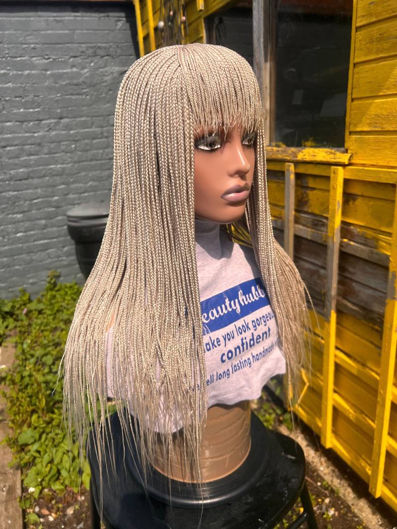 Geflochtene Perücke, Schwarze Frauen Box Braids, Braid Fringe Fransen Weiß Grau Wie von Beautyhubb