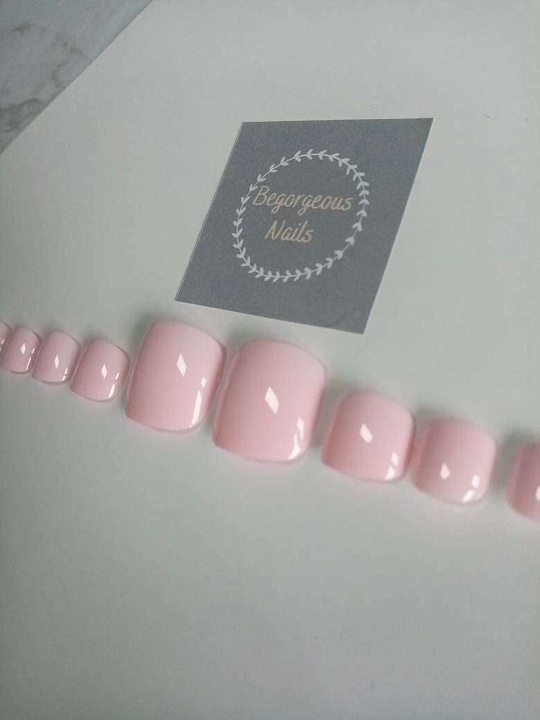 20-Teiliges Rosa Fußnägel Set Zum Aufpressen, Fußnägel, Sofort Einsetzbar von Begorgeousnails