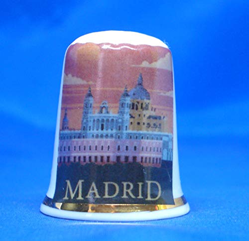 Birchcroft Porzellan-Fingerhut zum Sammeln – Reiseposter Madrid – inklusive Box Birchcroft Porzellan-Fingerhut zum Sammeln – Reiseposter Madrid – inklusive Box von Birchcroft China
