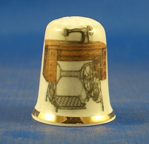 Porzellan China zum Sammeln Fingerhut Singer mit Fußhebel Nähmaschine Porzellan China zum Sammeln Fingerhut Singer mit Fußhebel Nähmaschine von Birchcroft China