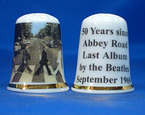 Porzellan-Fingerhut – Beatles Abbey Road Gedenkgeschenk zum 50. Jahrestag – inklusive Box Porzellan-Fingerhut – Beatles Abbey Road Gedenkgeschenk zum 50. Jahrestag – inklusive Box von Birchcroft China