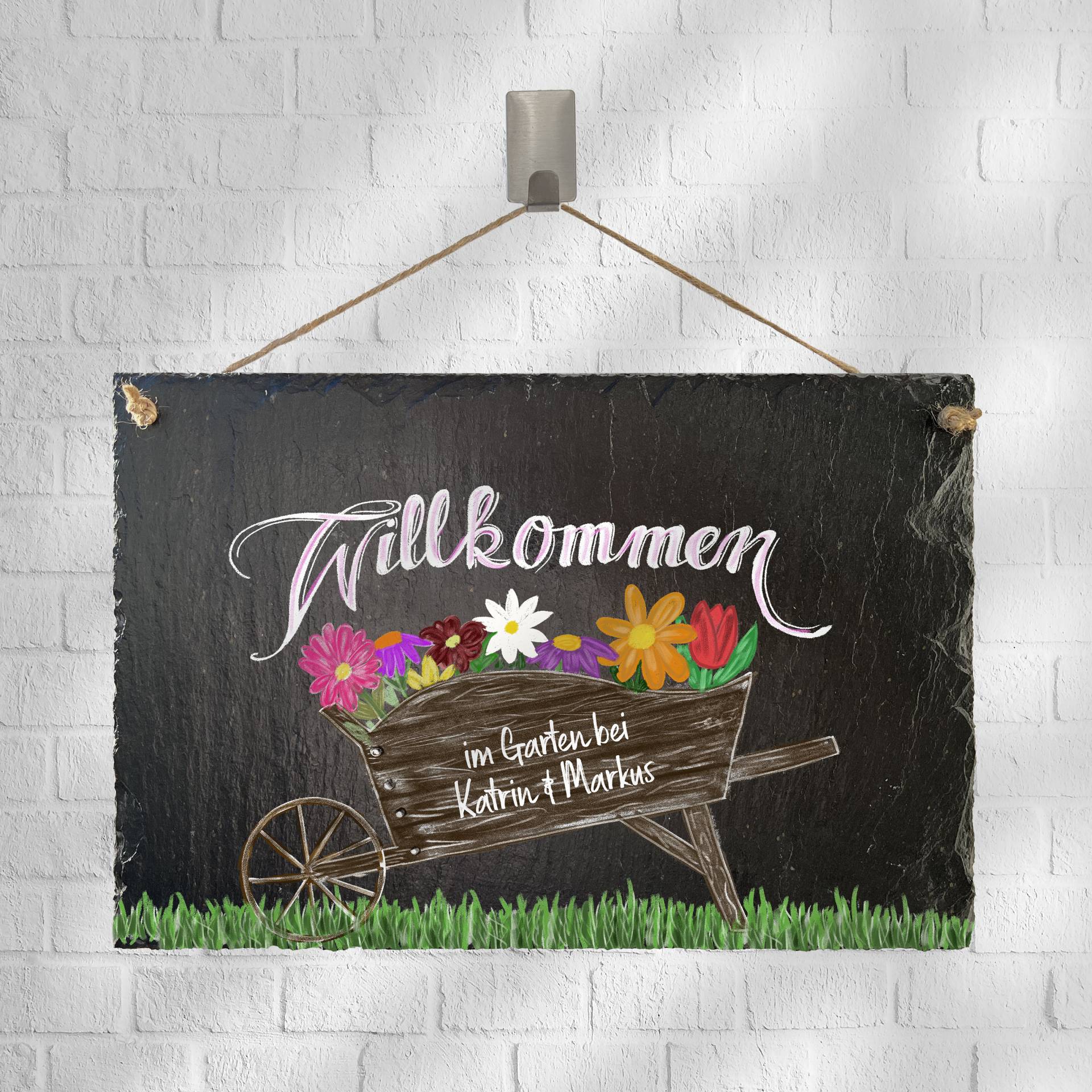 Gartenschild Auf Schiefertafel - Mit Namen Personalisiert Gartenschild Auf Schiefertafel - Mit Namen Personalisiert von BlimmelBlammel