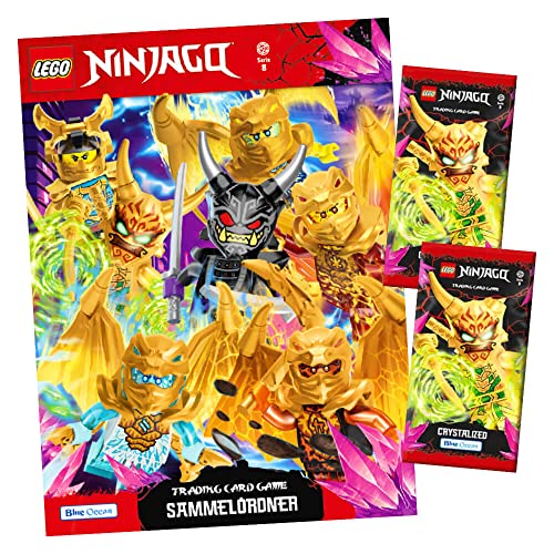 Lego Ninjago Karten Trading Cards Serie 8 - CRYSTALIZED (2023) - 1 Sammelmappe + 2 Booster Sammelkarten Bundle + 10 Originale Hüllen von Blue Ocean / STRONCARD