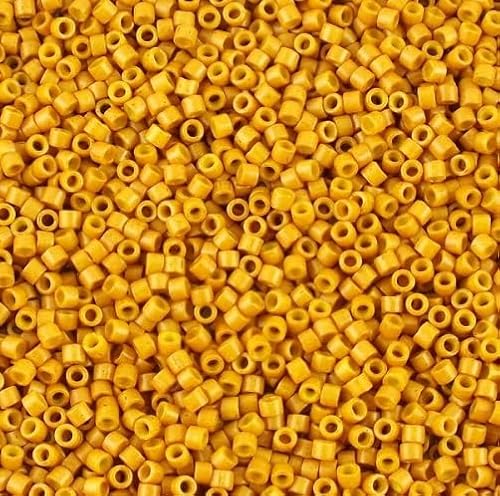 5 g Miyuki DELICA Seed Beads Rocailles, size 11/0, Opaque Pumpkin Dyed (# DB0653), Japan, Glass von Bohemia Crystal Valley