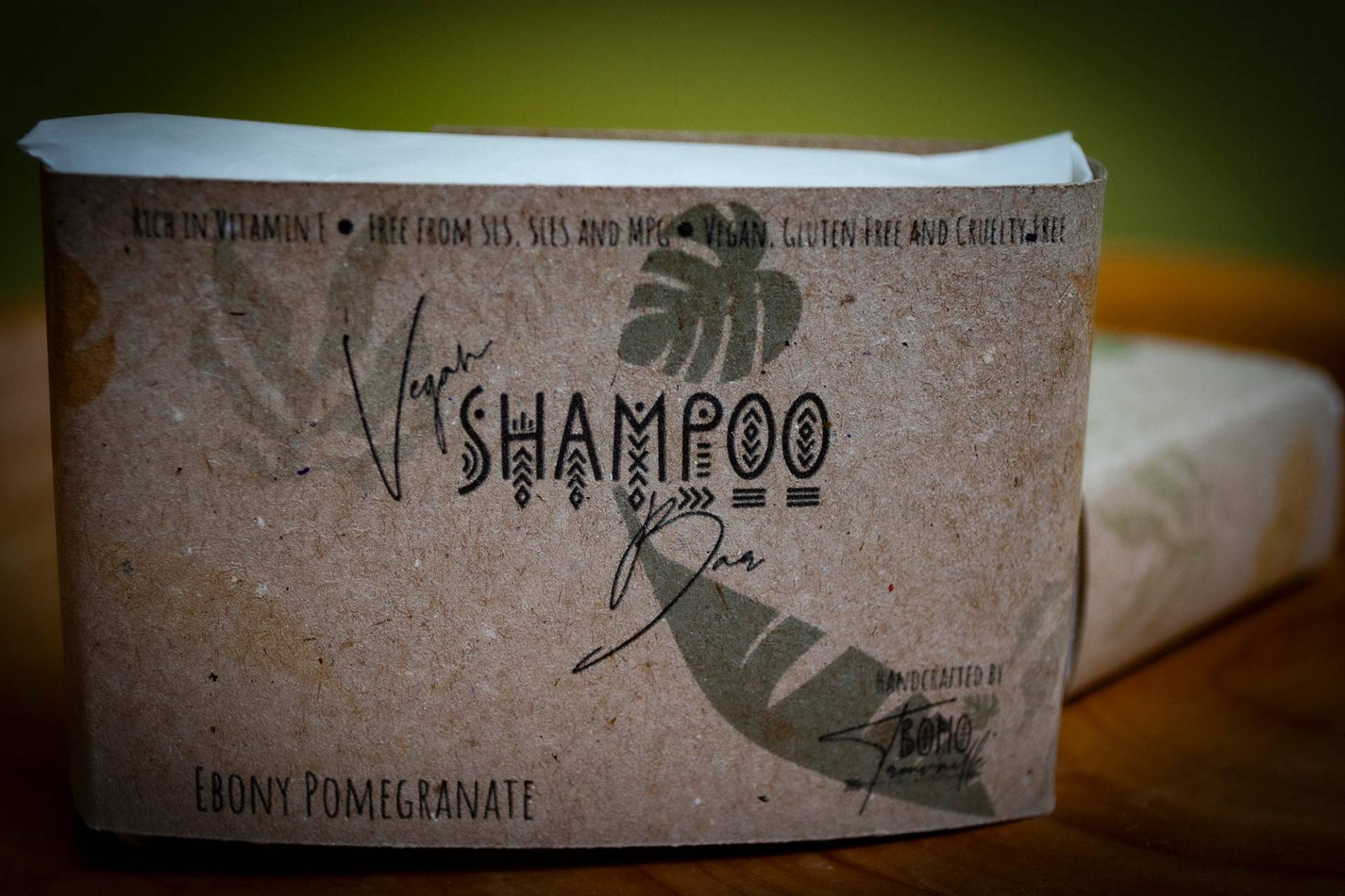 Handgemachte Vegane Haar/Dreadlock Shampoo Bar - Ebenholz Granatapfel von BohoTrouvaille