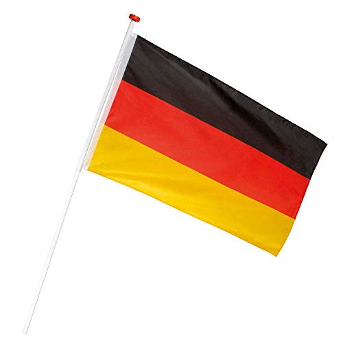 Boland 62110 - Dekorationsfahne Deutschland, Größe 90 x 150 cm, Germany, Nationalflagge, Polyester, Banner, Wanddekoration, Fußball, Weltmeisterschaft, Europameisterschaft Boland 62110 - Dekorationsfahne Deutschland, Größe 90 x 150 cm, Germany, Nationalflagge, Polyester, Banner, Wanddekoration, Fußball, Weltmeisterschaft, Europameisterschaft von Boland