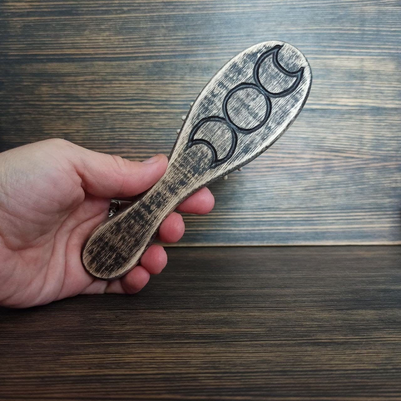 Holzbürste Small Triple Mond Phasen Kunstkamm Holz Hexe Wicca Haarbürste Geschenk Für Ihren Friseur Holzbürste Small Triple Mond Phasen Kunstkamm Holz Hexe Wicca Haarbürste Geschenk Für Ihren Friseur von BozhenaToys