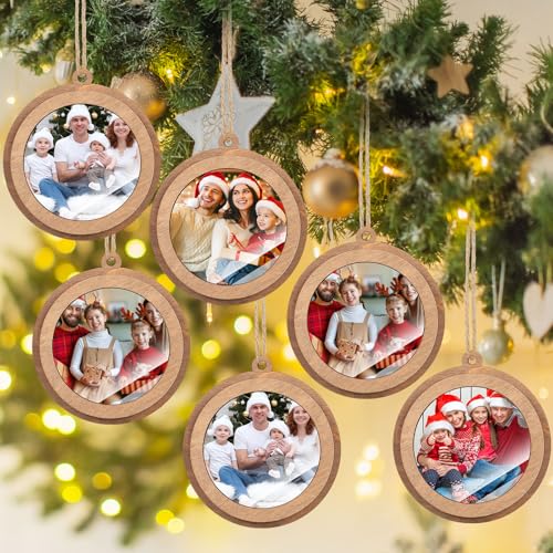 Briwooody 24 Stück Weihnachten Holz Bild Ornamente Foto Ornament mit Kraftpapiertüte Holz Weihnachtsbaum hängende Ornamente für Weihnachtsbaum Bilderrahmen Strümpfe Dekorationen (rund) von Briwooody