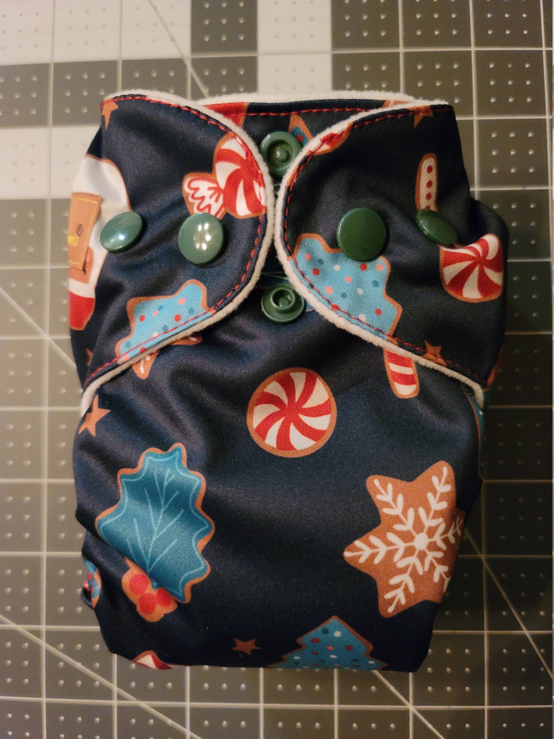 Weihnachten Themed Newborn Aio Stoffwindel Weihnachten Themed Newborn Aio Stoffwindel von BubbyBums