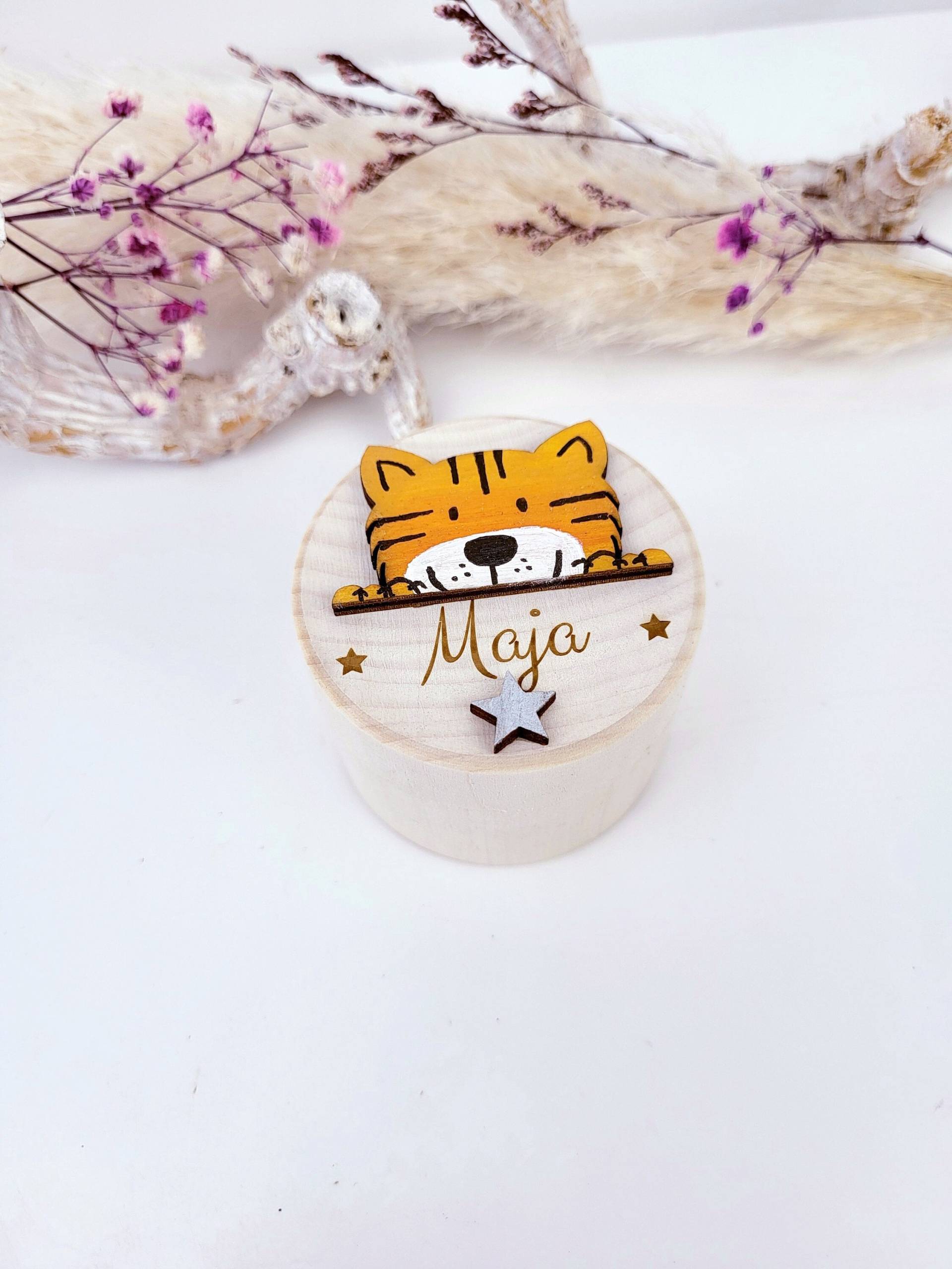 Personalisierte Zahndose, Zahndose Tiger, Holz, Geschenke Kinder, Zahnfee Geschenk, Milchzahndose, Mit Name Personalisierte Zahndose, Zahndose Tiger, Holz, Geschenke Kinder, Zahnfee Geschenk, Milchzahndose, Mit Name von BuntesBienchen