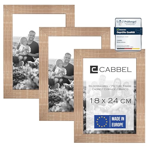 CABBEL Doppelpack (3er Set) 3x Bilderrahmen 18x24 cm, Mokka, stabiles MDF-Holz Rahmen, bruchsicherem Plexi-Glas, zum Aufhängen & Aufstellen, ideal für Fotos/Bilder/Collage von CABBEL