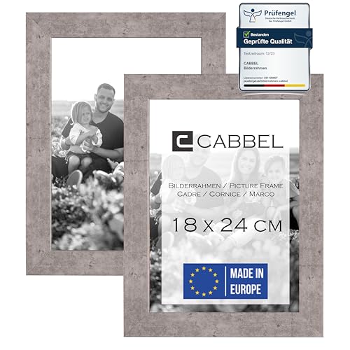 CABBEL Doppelpack (2er Set) Bilderrahmen 18x24 cm, Grau (Beton), stabiles MDF-Holz Rahmen, bruchsicherem Plexi-Glas, zum Aufhängen & Aufstellen, ideal für Fotos/Bilder/Collage von CABBEL