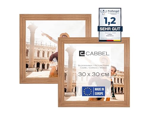 CABBEL Doppelpack (2er Set) Bilderrahmen 30x30 cm, Eiche, stabiles MDF-Holz Rahmen, bruchsicherem Plexi-Glas, zum Aufhängen, ideal für Fotos/Bilder/Collage von CABBEL