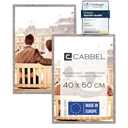 CABBEL Doppelpack (2er Set) Bilderrahmen 40x50 cm, Grau/Beton, stabiles MDF-Holz Rahmen, bruchsicherem Plexi-Glas, zum Aufhängen, ideal für Fotos/Bilder/Collage von CABBEL
