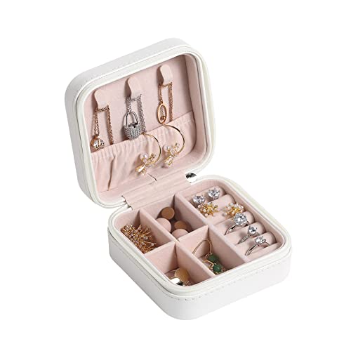 CASEGRACE Reise-Schmucketui, kleine Schmuckschatulle, tragbarer Schmuck-Organizer, Display-Aufbewahrungskoffer für Ringe, Ohrringe, Halsketten, Armband, Geschenk für Frauen und Mädchen, weiß CASEGRACE Reise-Schmucketui, kleine Schmuckschatulle, tragbarer Schmuck-Organizer, Display-Aufbewahrungskoffer für Ringe, Ohrringe, Halsketten, Armband, Geschenk für Frauen und Mädchen, weiß von CASEGRACE