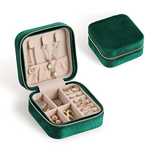 CASEGRACE Reise-Schmuckkästchen, Plüsch-Samt-Schmuckschatulle, kleiner Schmuck-Reise-Organizer, Präsentation, Ringe, Halsketten, Armbänder, Ohrringe, Aufbewahrungsbox für Damen und Mädchen, Perlweiß CASEGRACE Reise-Schmuckkästchen, Plüsch-Samt-Schmuckschatulle, kleiner Schmuck-Reise-Organizer, Präsentation, Ringe, Halsketten, Armbänder, Ohrringe, Aufbewahrungsbox für Damen und Mädchen, Perlweiß von CASEGRACE