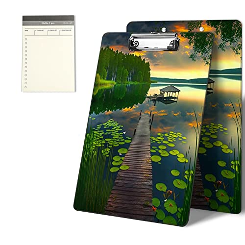 CGFGHHUY Klemmbretter mit niedlichem grünem Waldmuster, 22,9 x 31,8 cm, mit niedrigem Profil, Metallclip, Klemmbrett für Studenten, Klassenzimmer, Büro, Damen, Herren, mit einem CGFGHHUY Klemmbretter mit niedlichem grünem Waldmuster, 22,9 x 31,8 cm, mit niedrigem Profil, Metallclip, Klemmbrett für Studenten, Klassenzimmer, Büro, Damen, Herren, mit einem von CGFGHHUY