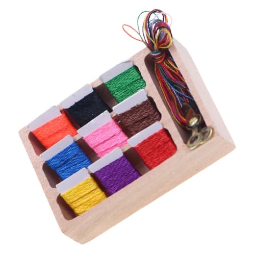CHICAMPERA 1 Satz Puppenhaus Nähkästchen Puppenzubehör Mini-Hausschmuck Puppenhaus -Accessoire Dollhouse Tool Kit Mini House Accessoires Mini-Hausdekoration Holz CHICAMPERA 1 Satz Puppenhaus Nähkästchen Puppenzubehör Mini-Hausschmuck Puppenhaus -Accessoire Dollhouse Tool Kit Mini House Accessoires Mini-Hausdekoration Holz von CHICAMPERA