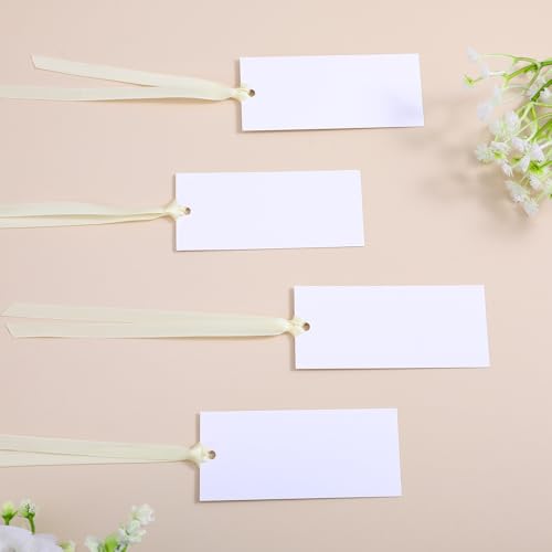 Namenskarten für den Tisch, Hochzeits-Namenskarten mit Satinband, 8,9 x 4,1 cm, Geschenkanhänger mit Schnur für Hochzeit, Abendessen, Bankett, Partyzubehör (beigefarbenes Band), 50 Stück von CIATBYYJ