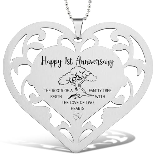Happy 1st Anniversary Ornament Edelstahl Herz mit Baum Design und Lasergravur Zitat Erste Hochzeit für Paar romantische Hängedeko CHC698 von CINRLLA