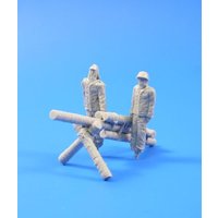 Jap.Army dummy soldiers+howitzer WWII von CMK