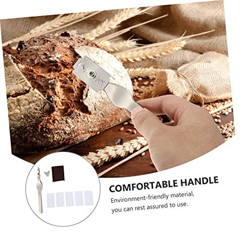 COLLBATH Brot Slicer mit Abnehmbaren Klingen Verschleißfest und Leicht zu Reinigen Sicherer Griff für Präzises Schneiden von Teig und Brot Küchengerät für Hobbybäcker COLLBATH Brot Slicer mit Abnehmbaren Klingen Verschleißfest und Leicht zu Reinigen Sicherer Griff für Präzises Schneiden von Teig und Brot Küchengerät für Hobbybäcker von COLLBATH